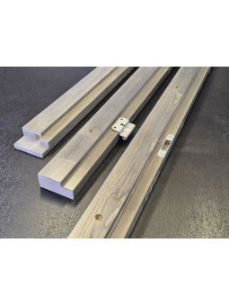 Harmaat välioven karmit