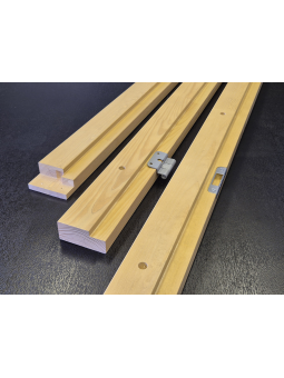 Ruskeat välioven karmit