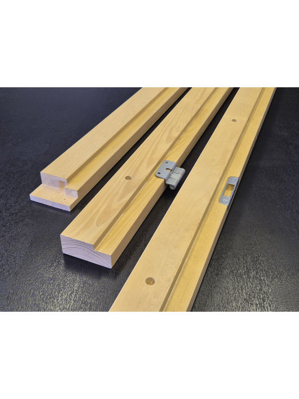 Ruskeat välioven karmit