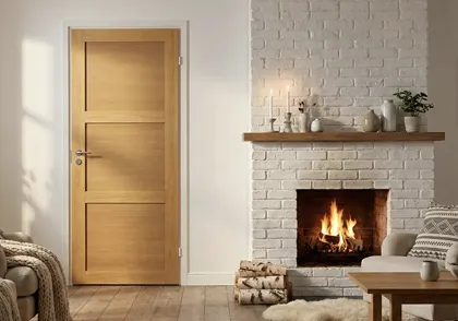 suomalainen massiivipuinen sisäovi